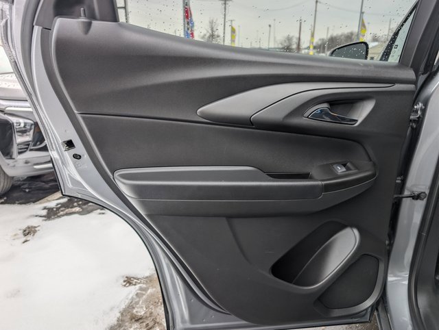 Used 2023 Chevrolet TrailBlazer LT w/ Convenience Package image 14