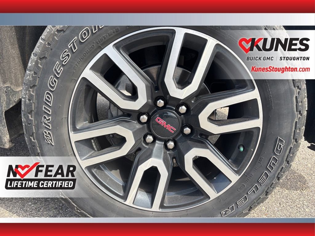 Used 2024 GMC Sierra 1500 AT4 w/ Technology Package AWD/4WD image 11