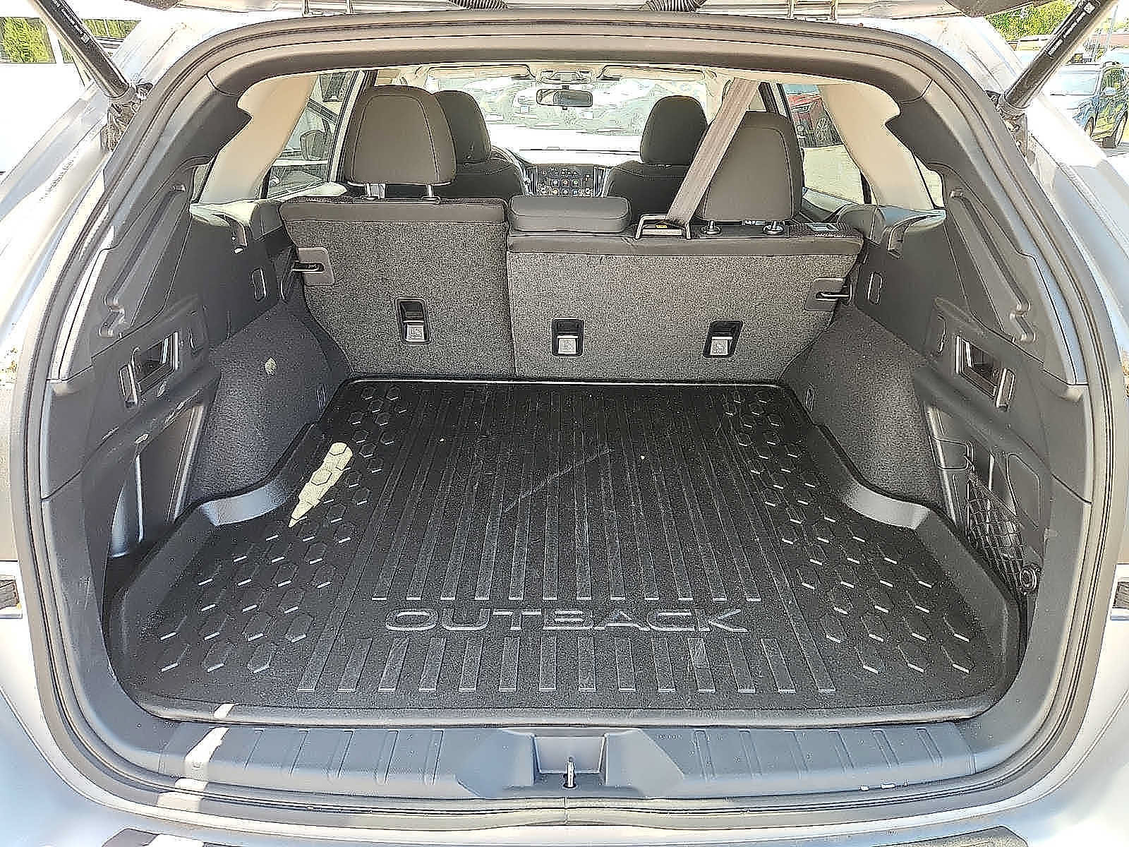 Used 2025 Subaru Outback Premium AWD/4WD image 24