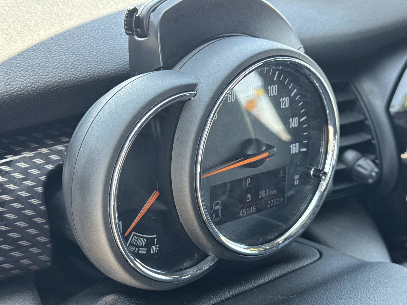 Used 2019 MINI Cooper S w/ Signature Upholstery Package FWD image 18