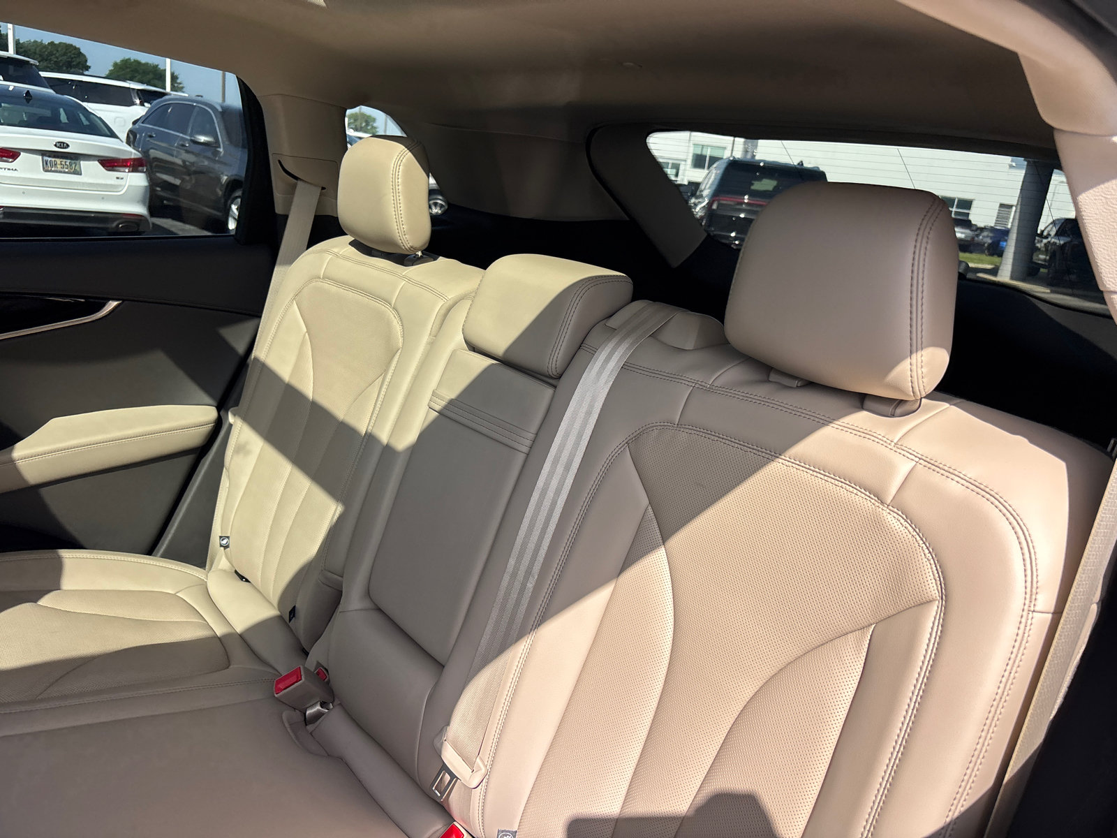 Used 2023 Lincoln Nautilus Reserve w/ Cargo Utility Package AWD/4WD image 26