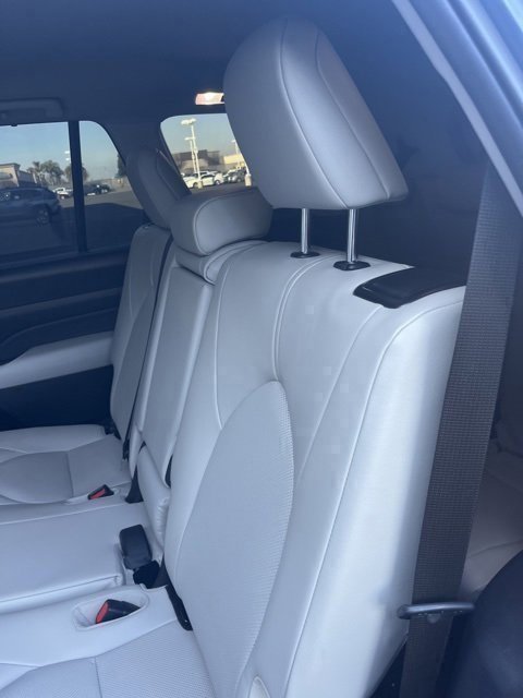 Used 2025 Toyota Grand Highlander AWD Hybrid image 11