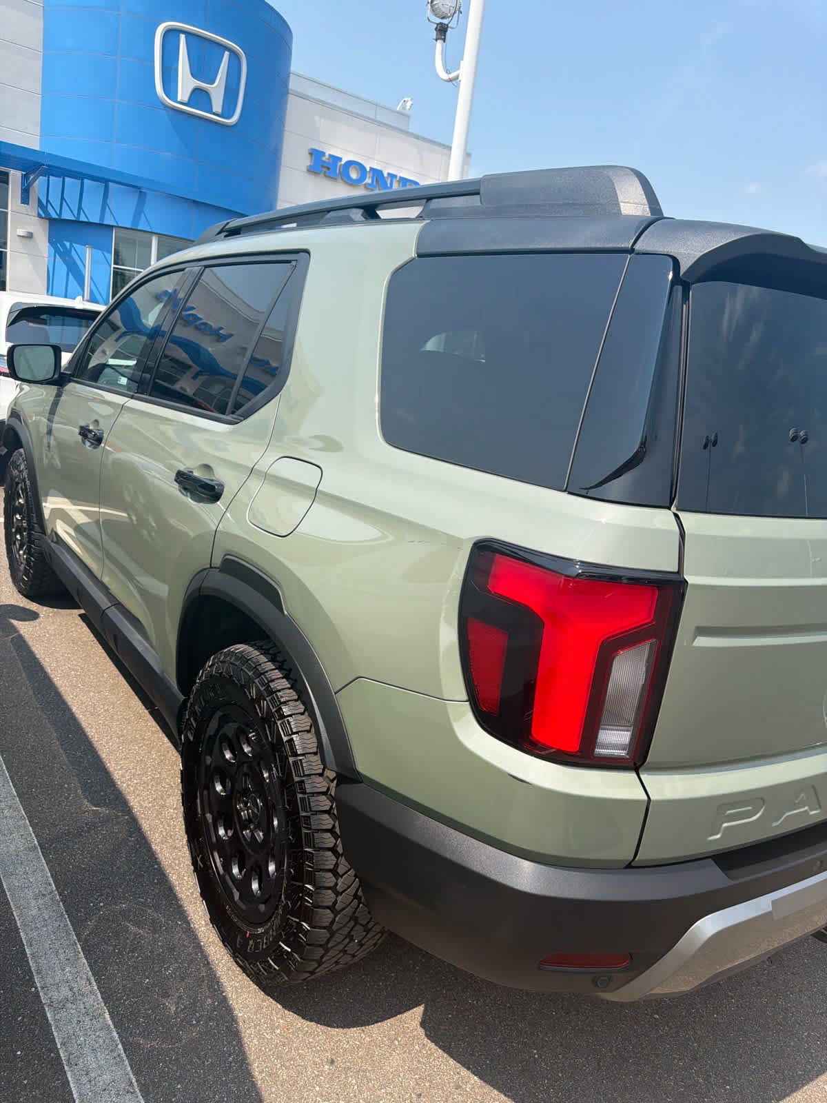 Used 2026 Honda Passport TrailSport Elite image 11