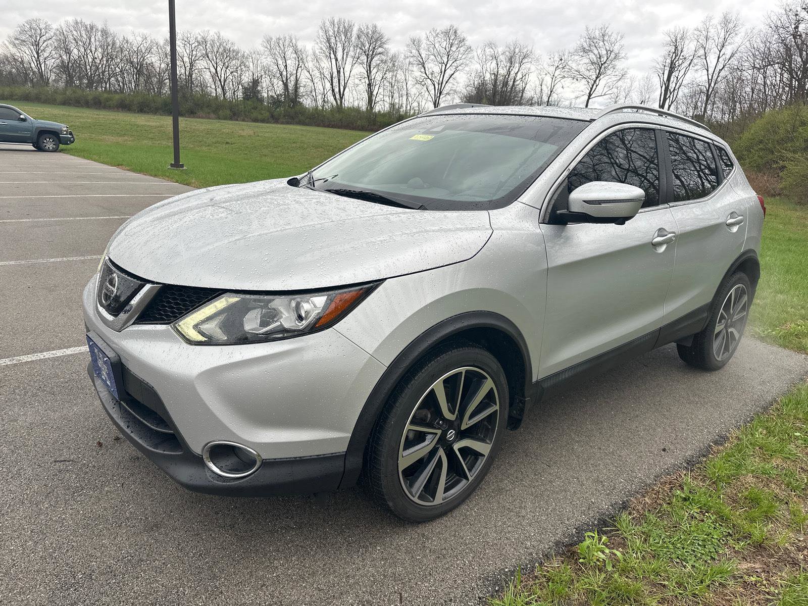 Used 2019 Nissan Rogue Sport SL w/ Premium Package image 5