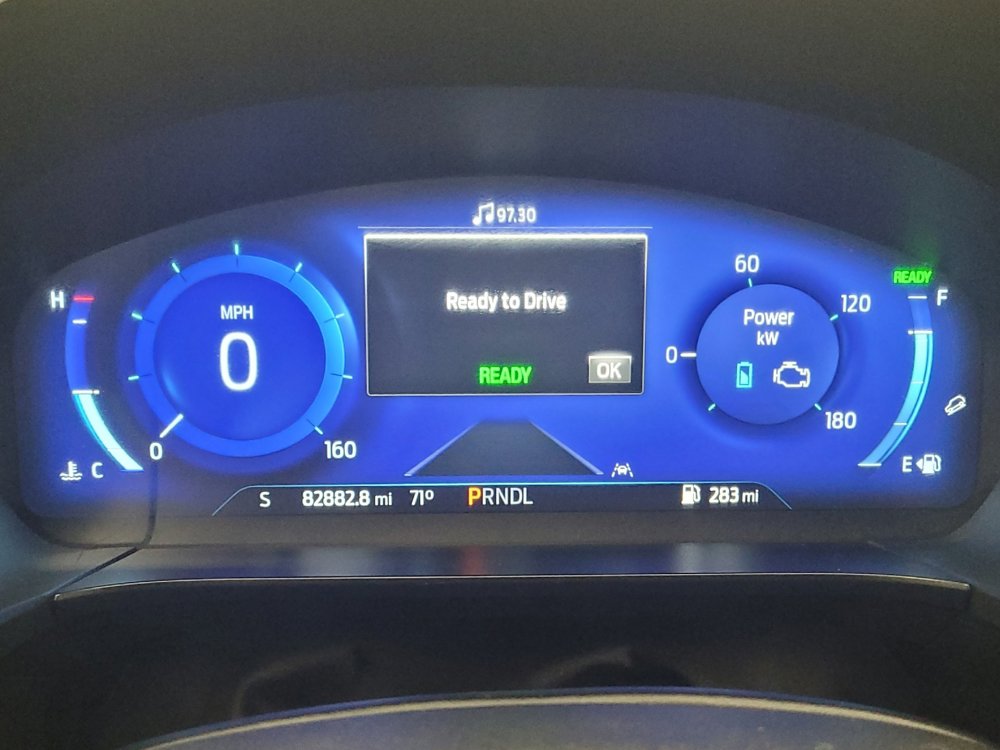 Used 2022 Ford Escape Titanium image 23
