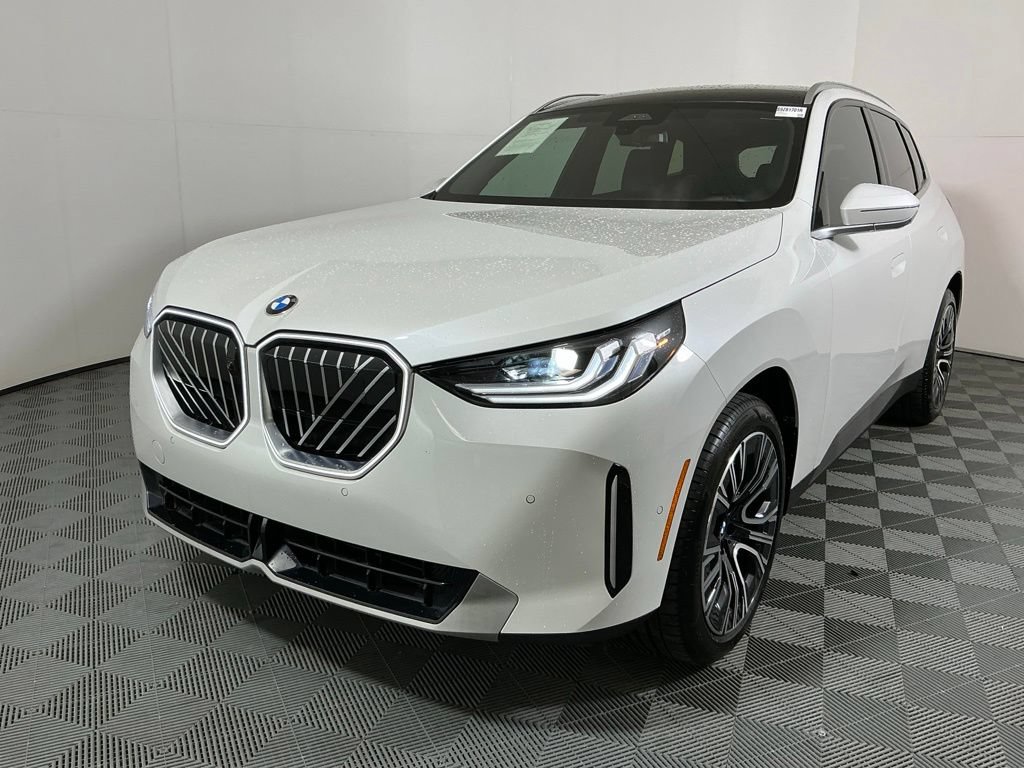Certified 2025 BMW X3 xDrive30i w/ Premium Package AWD/4WD image 2