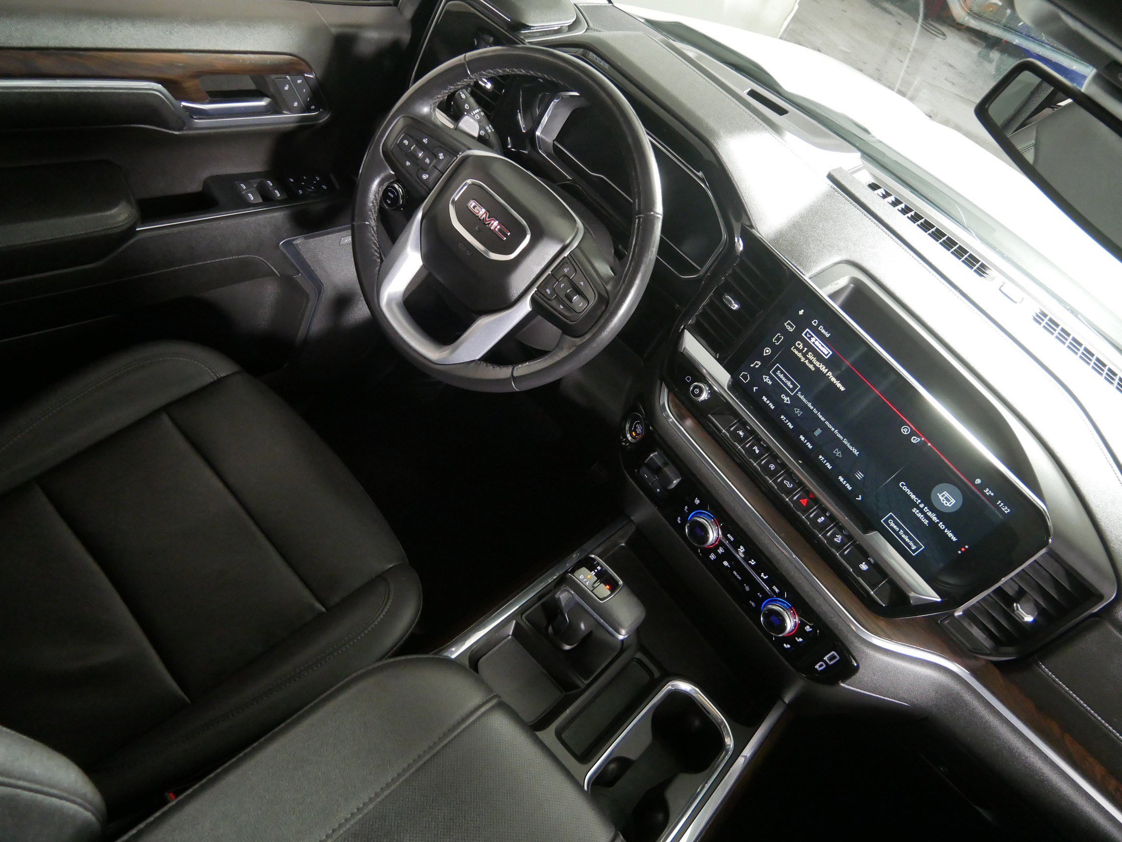 Used 2023 GMC Sierra 1500 SLT w/ SLT Premium Plus Package image 9