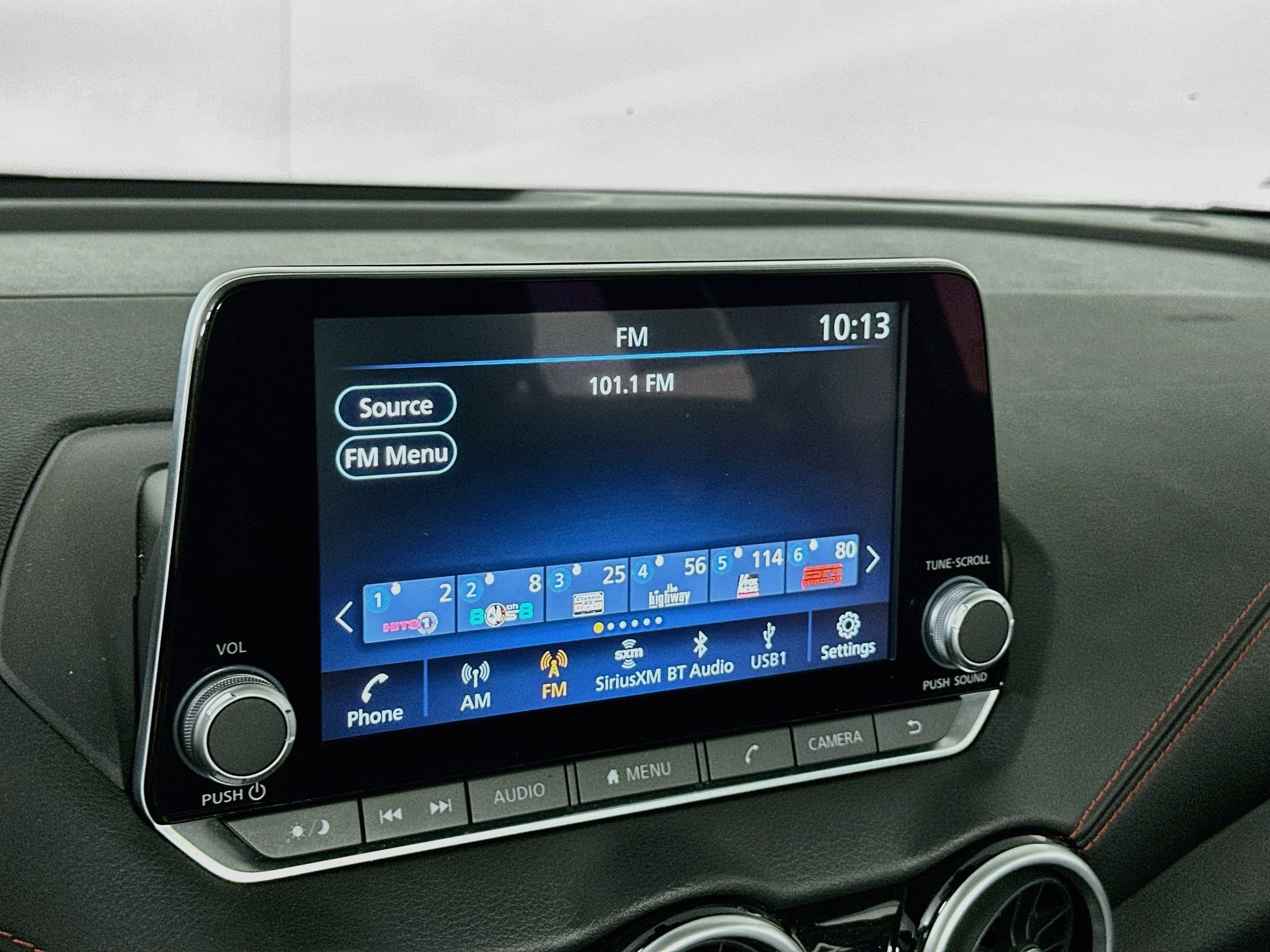 Used 2025 Nissan Sentra SR FWD image 19