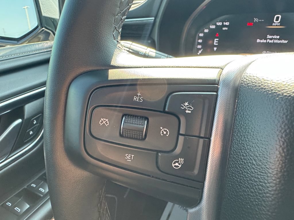 Used 2023 GMC Yukon SLT w/ SLT Luxury Package AWD/4WD image 32