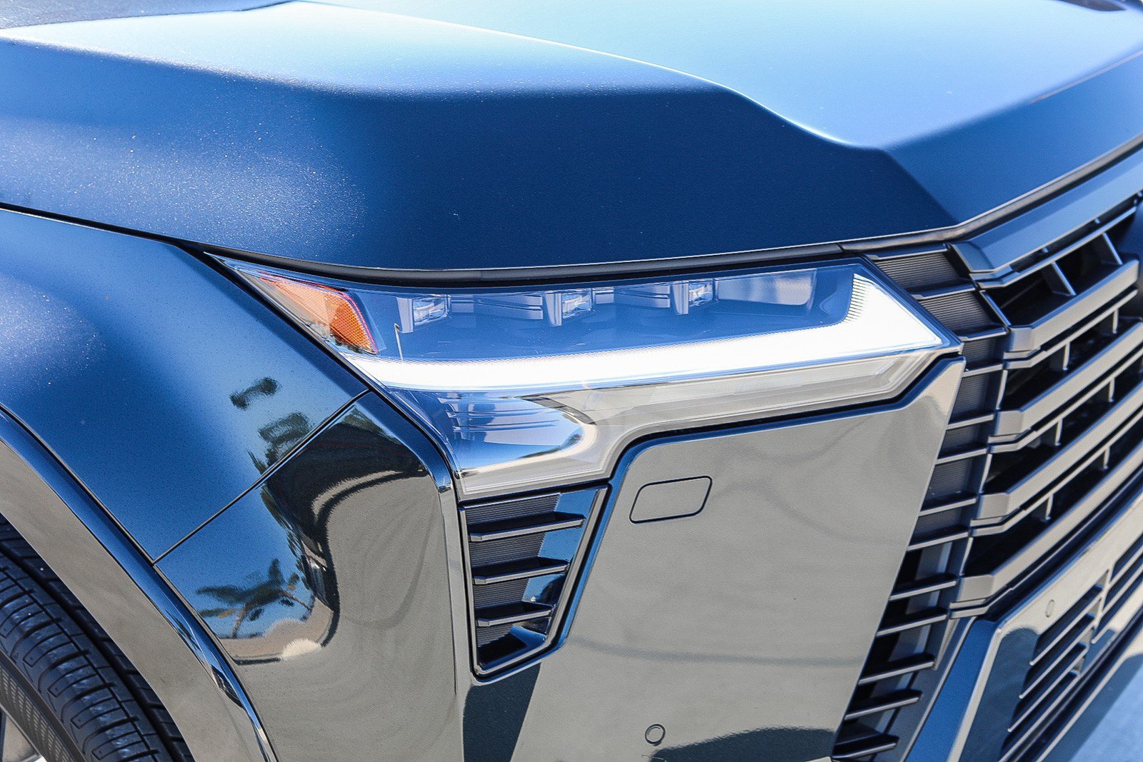 Used 2025 Lexus GX 550 w/ Cold Area Package AWD/4WD image 8