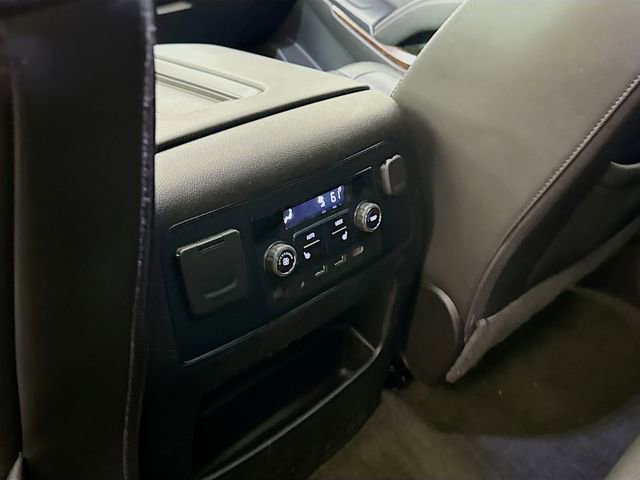 Used 2018 Chevrolet Suburban LT w/ LT Signature Package AWD/4WD image 29