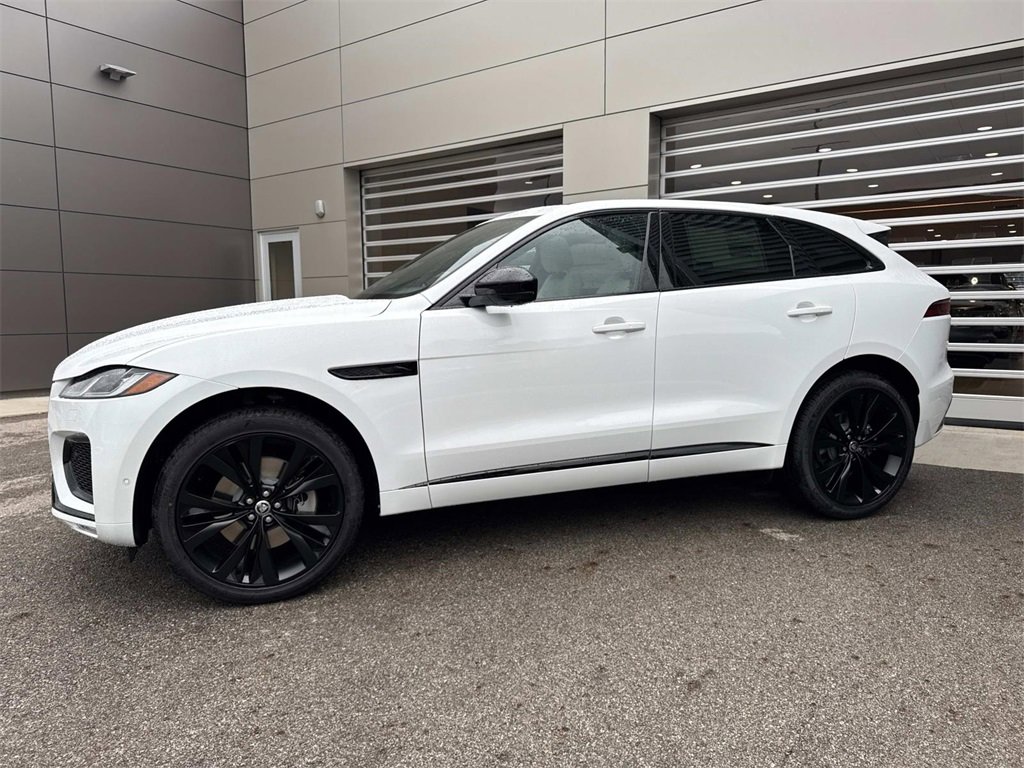 New 2026 Jaguar F-PACE R-Dynamic S image 3
