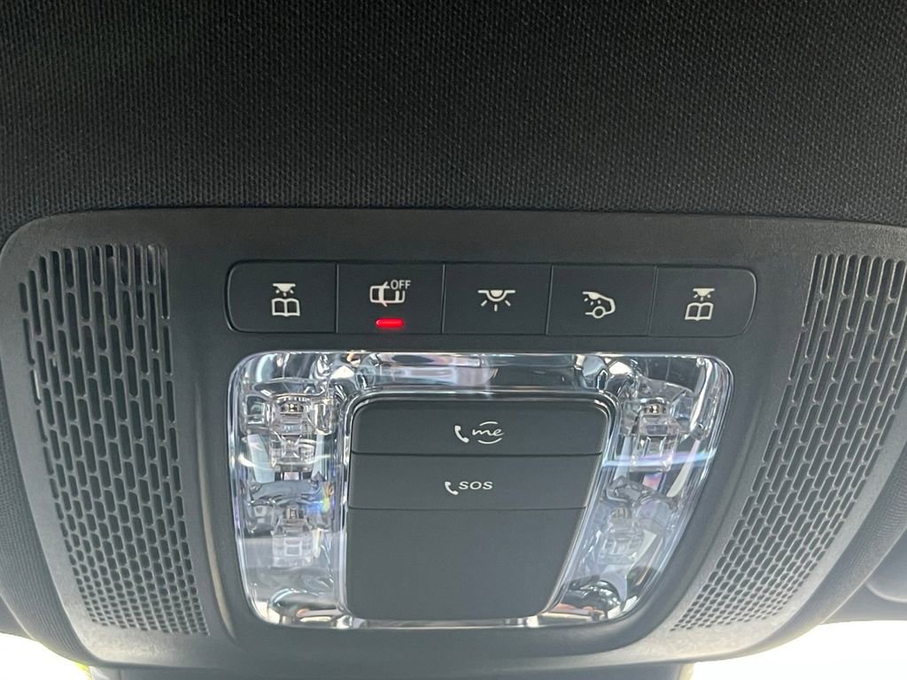 Used 2024 Mercedes-Benz GLB 250 image 7