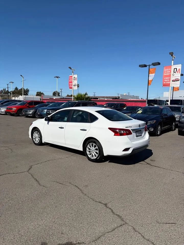 Used 2019 Nissan Sentra SV FWD image 3