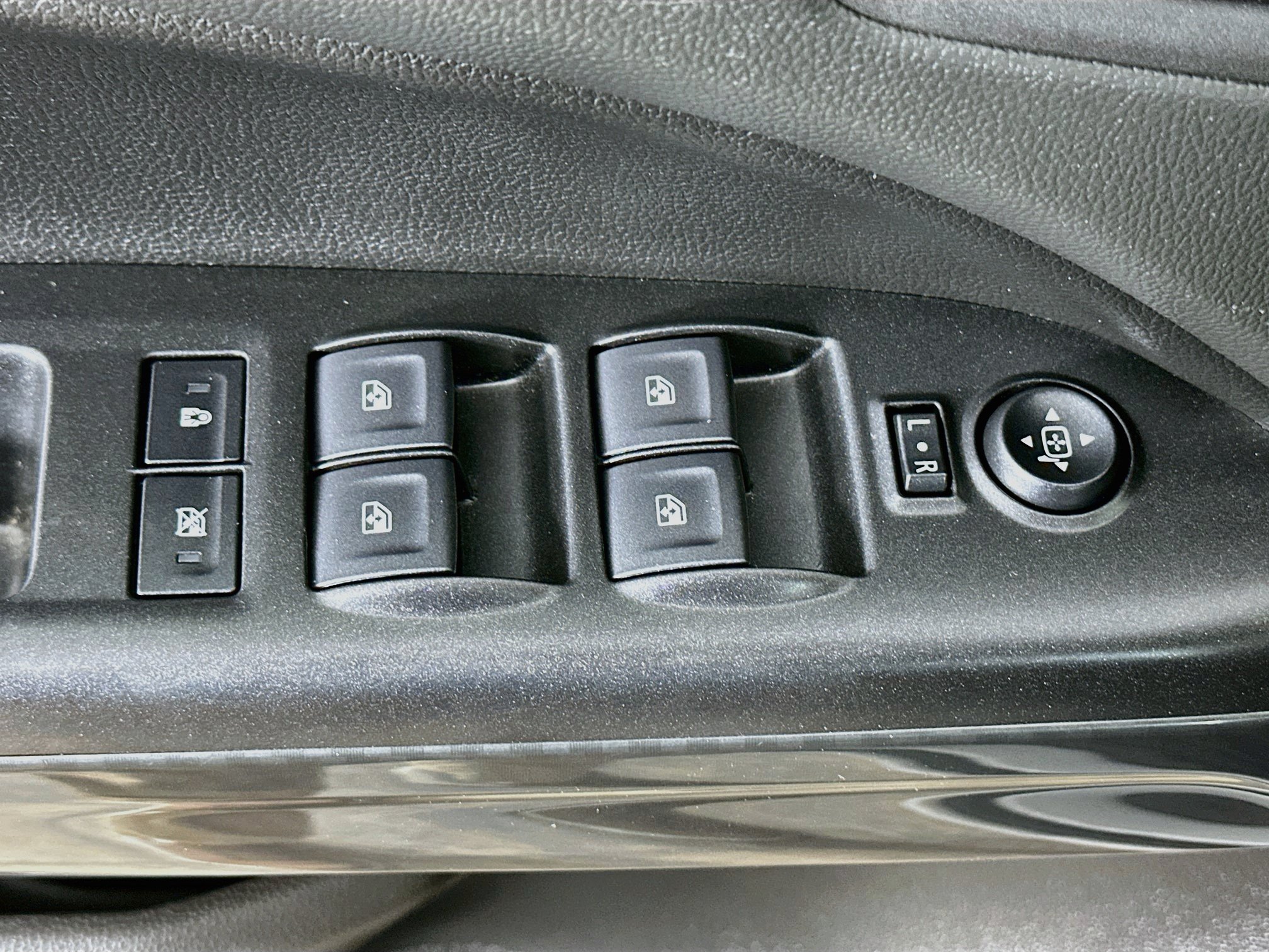 Used 2021 GMC Canyon AT4 w/ Driver Alert Package AWD/4WD image 15