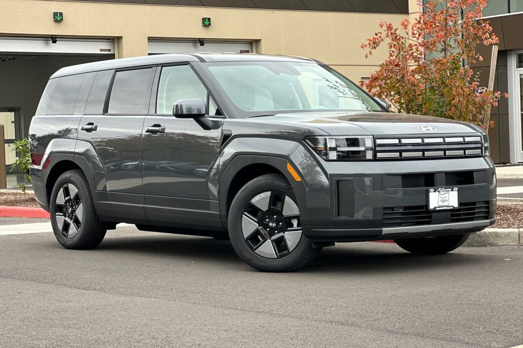 New 2026 Hyundai Santa Fe SE image 2