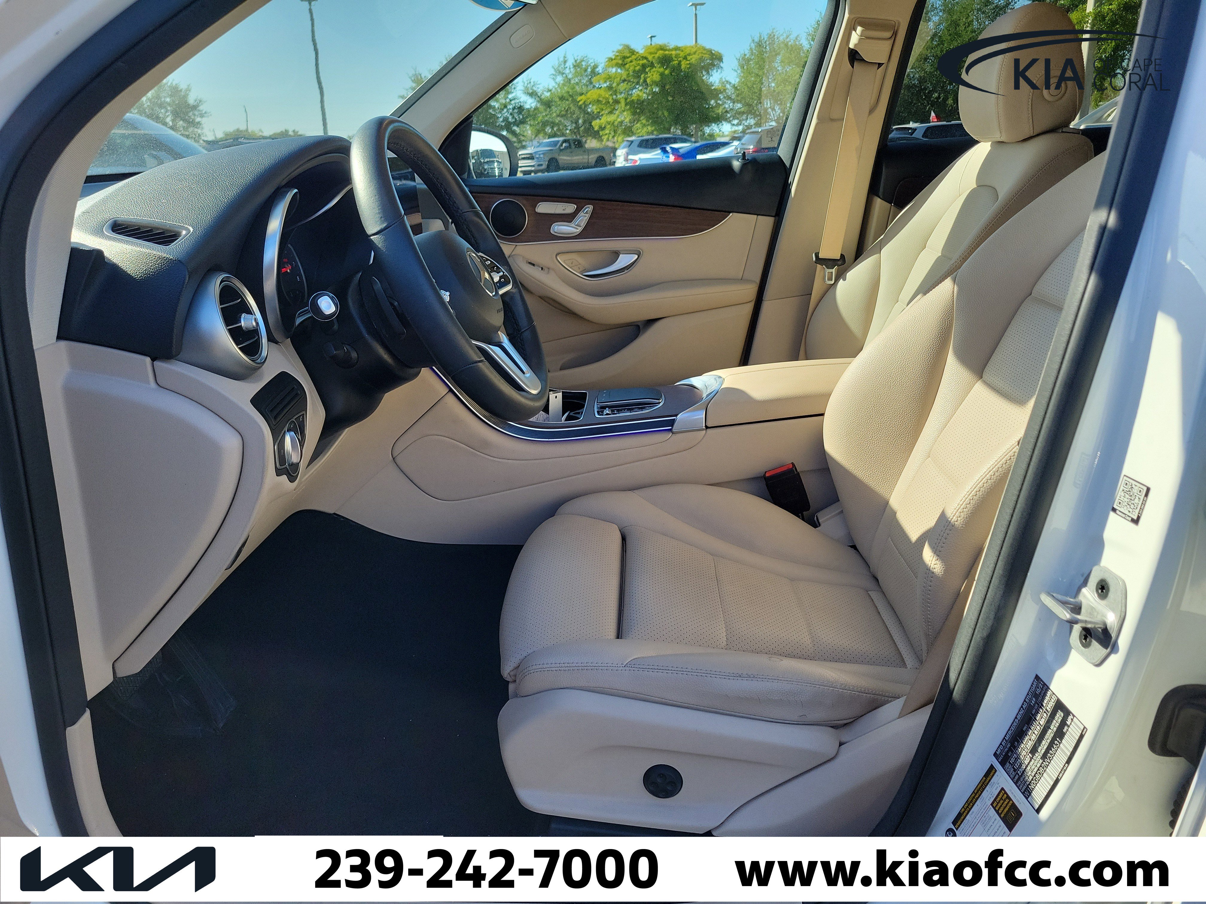 Used 2022 Mercedes-Benz GLC 300 w/ Premium Package Lite image 21