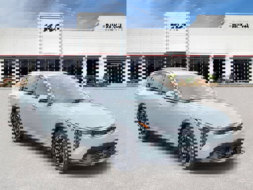 New 2026 Kia K4 EX image 1