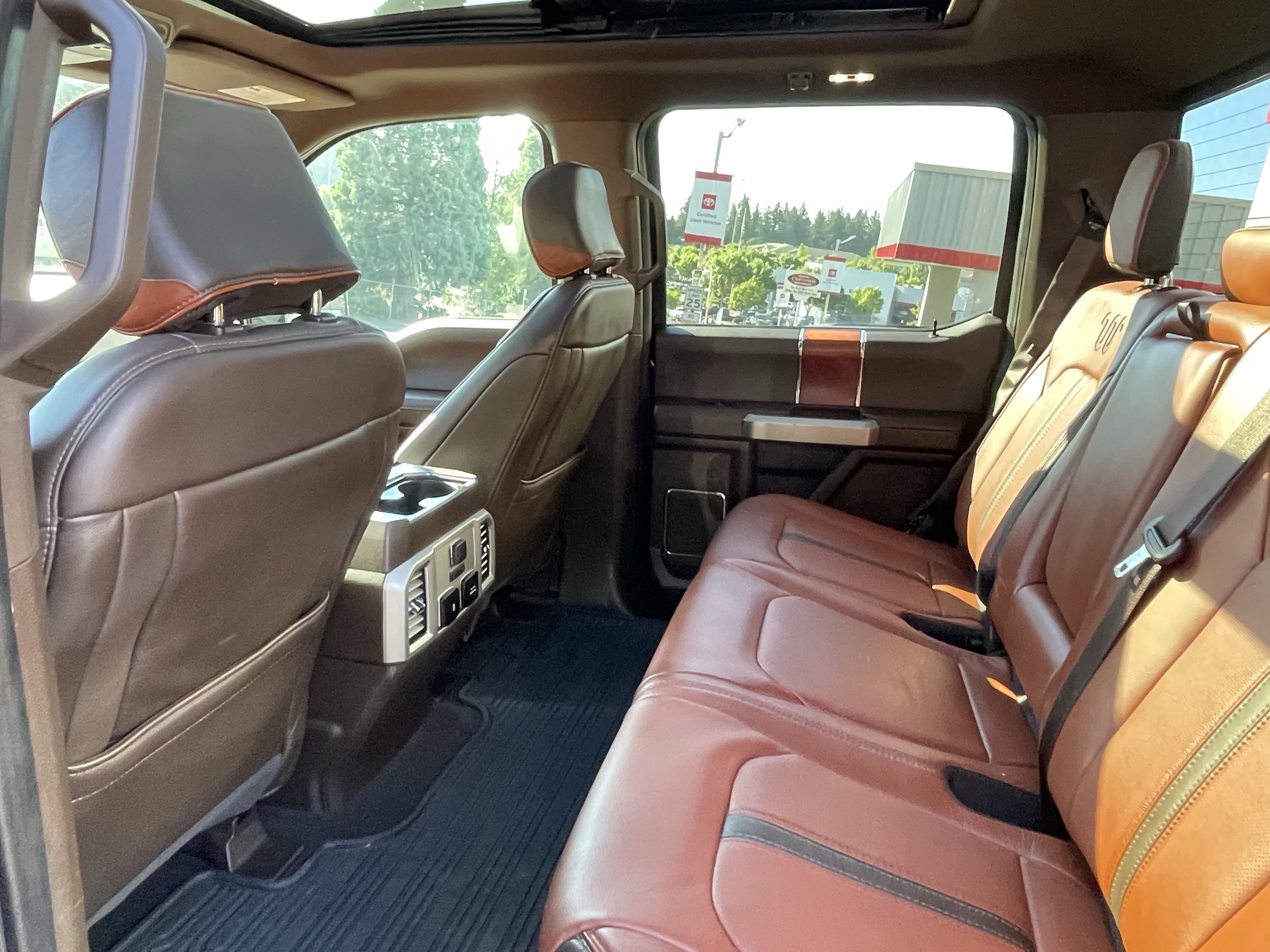 Used 2020 Ford F150 King Ranch w/ Equipment Group 601A Luxury AWD/4WD image 13