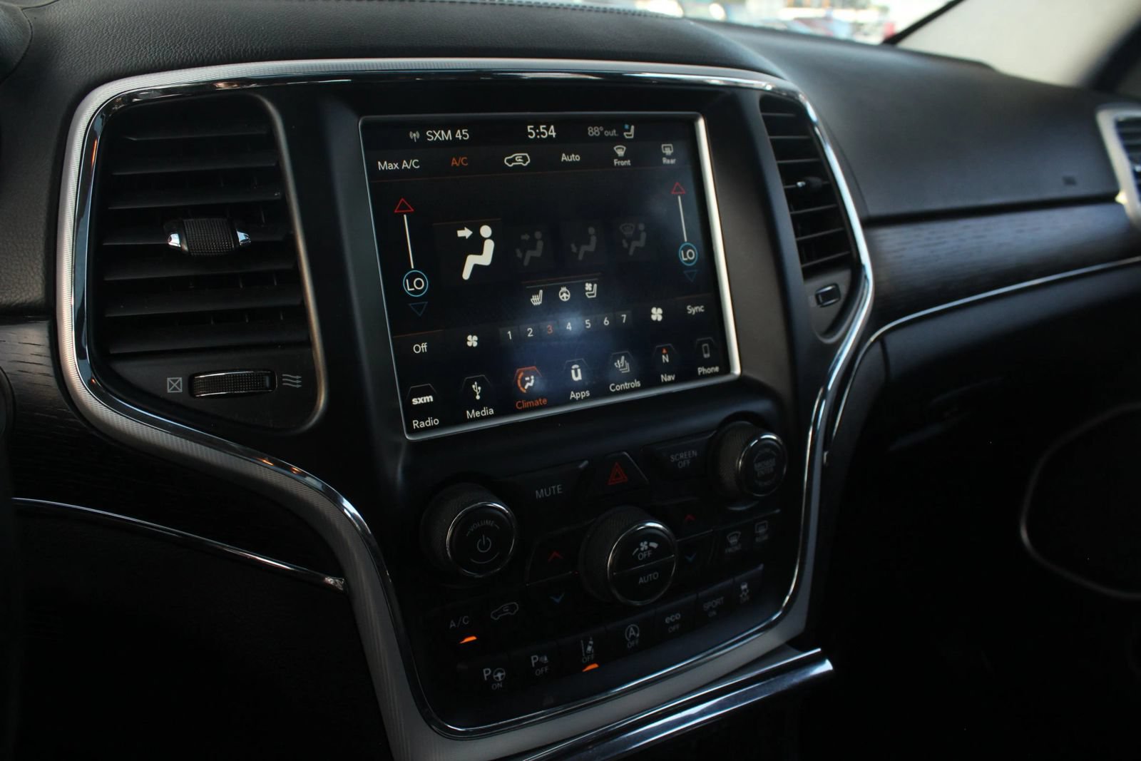 Used 2018 Jeep Grand Cherokee Summit w/ Platinum Series Group AWD/4WD image 29