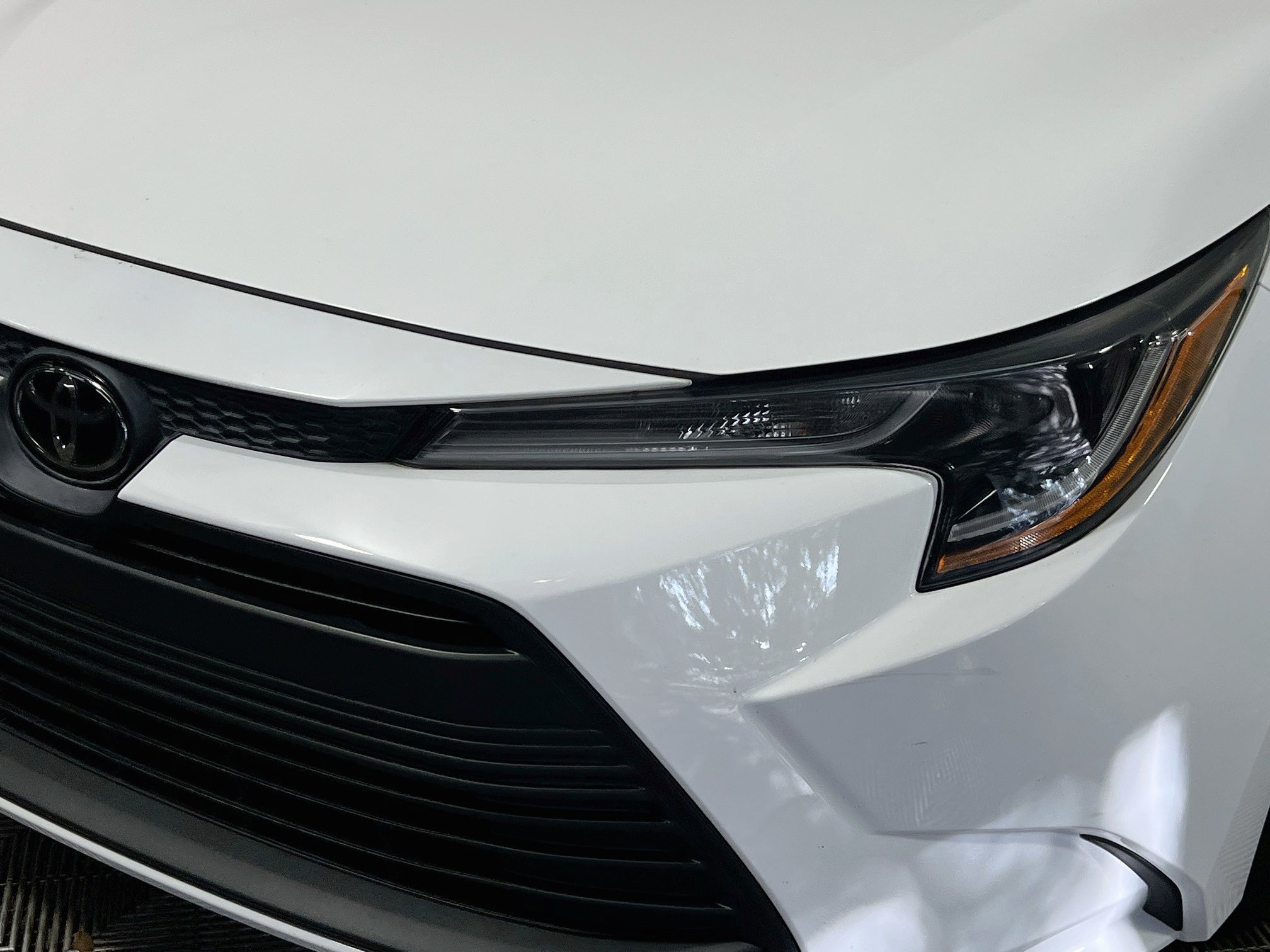 Used 2024 Toyota Corolla LE FWD image 11