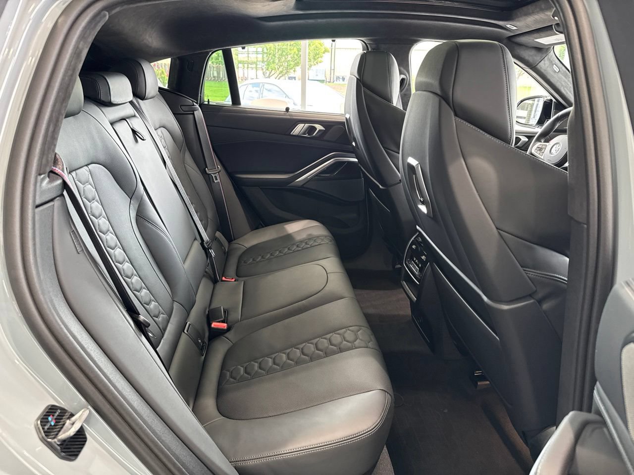 Used 2025 BMW X6 M Competition w/ Executive Package AWD/4WD image 44