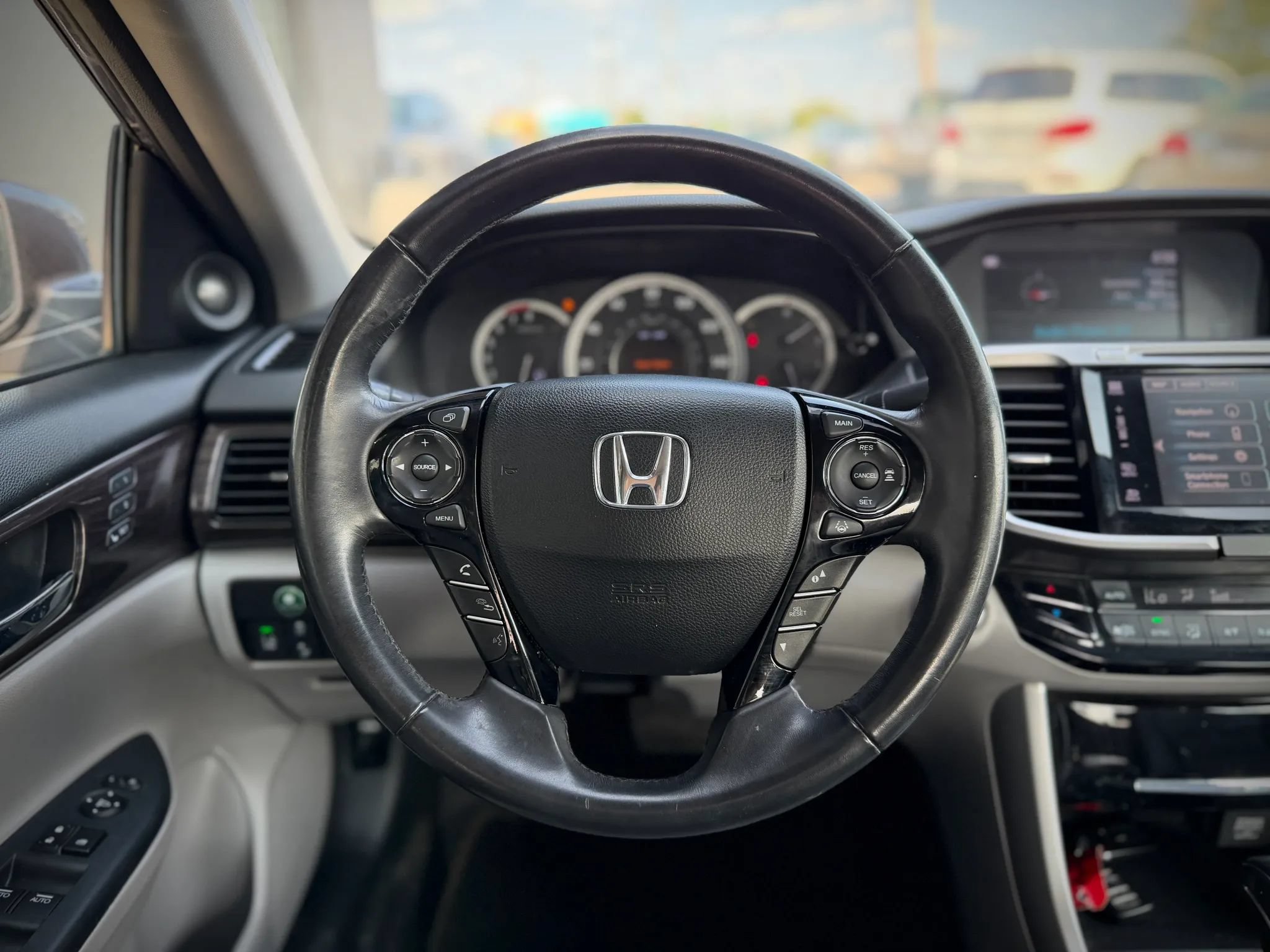 Used 2017 Honda Accord EX-L image 11