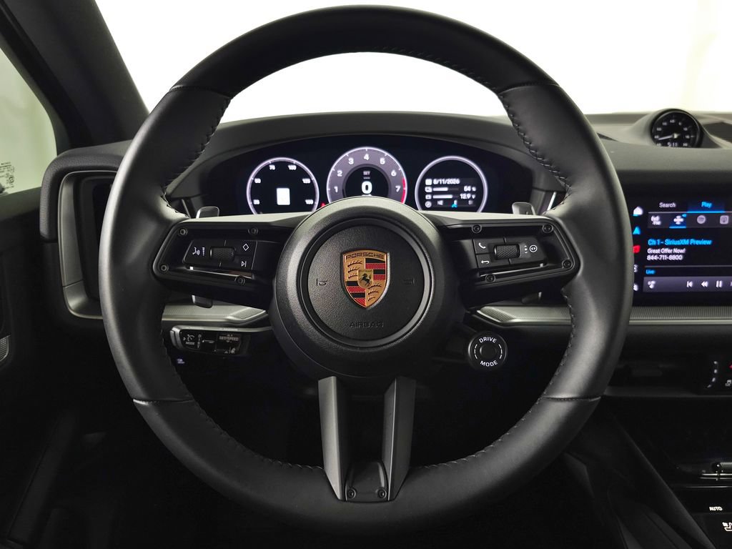 Used 2025 Porsche Cayenne E-Hybrid AWD/4WD image 21
