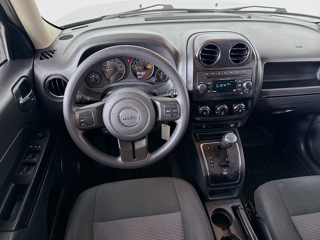 Used 2016 Jeep Patriot Sport w/ Power Value Group AWD/4WD image 21