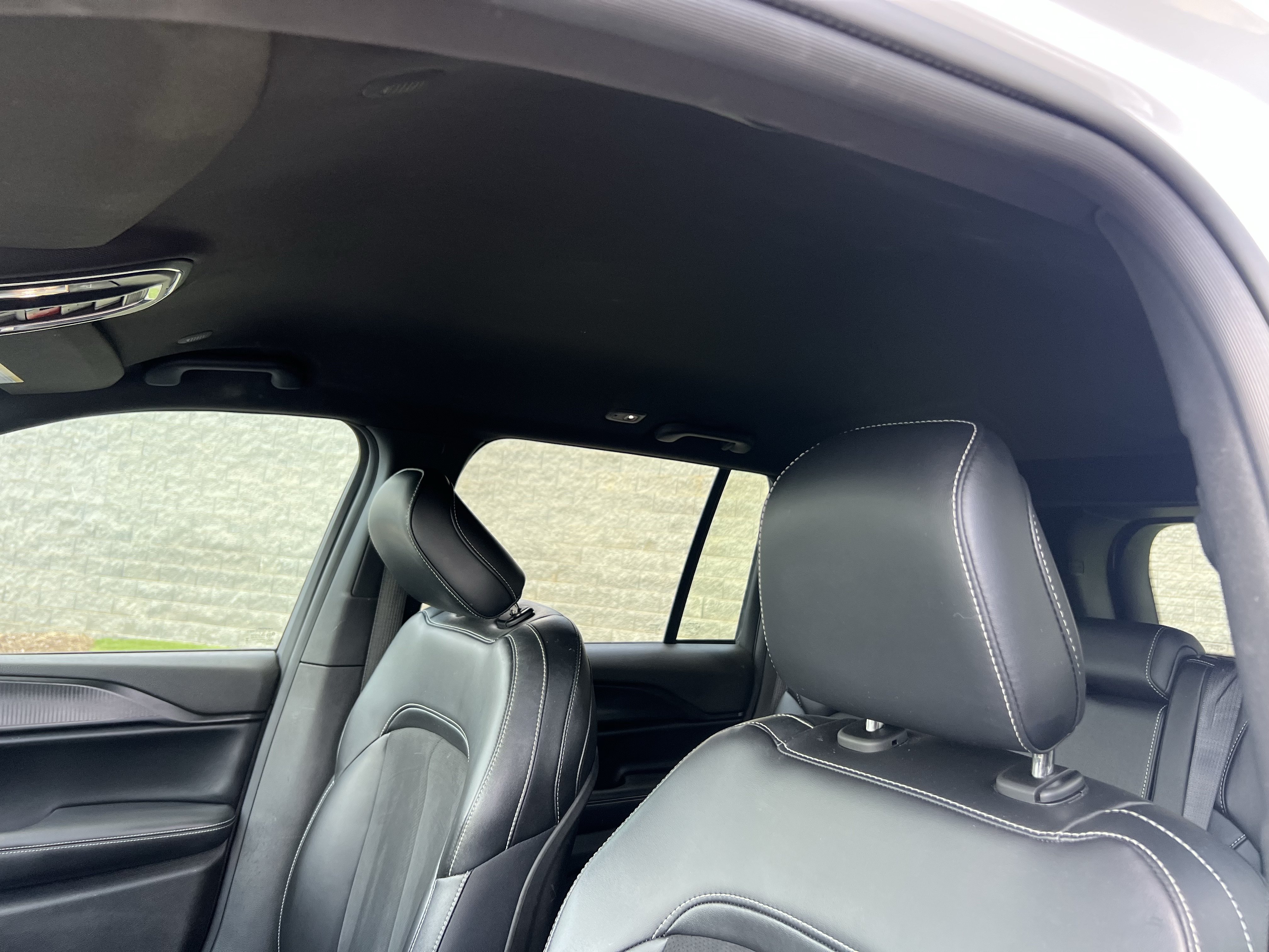 Used 2023 Jeep Grand Cherokee Altitude RWD image 20