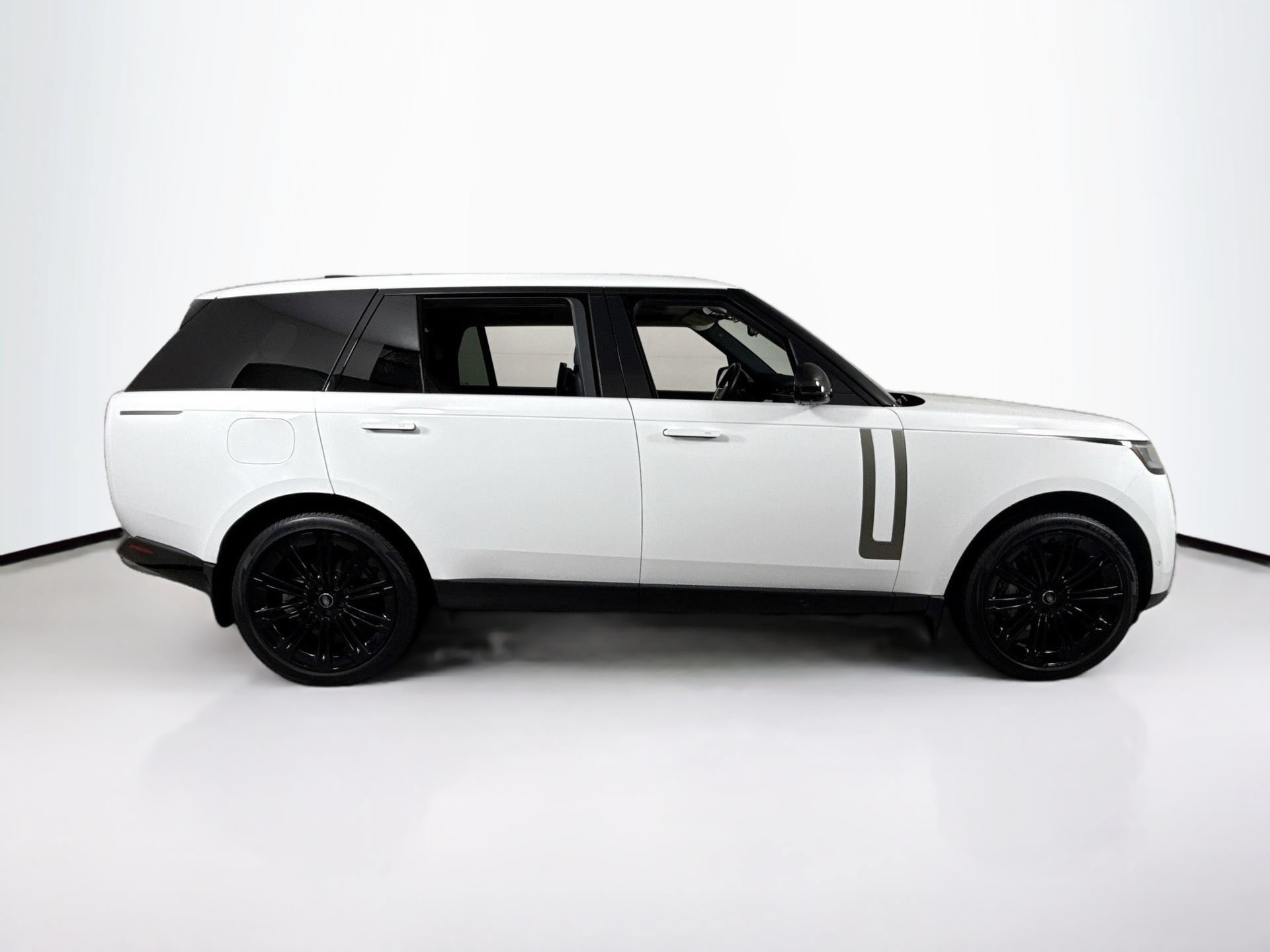 Used 2024 Land Rover Range Rover Long Wheelbase SE AWD/4WD image 8