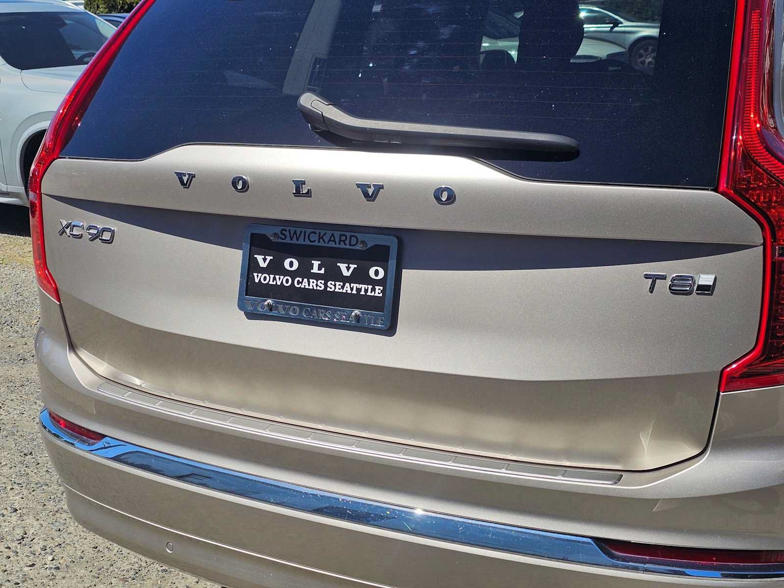 Used 2025 Volvo XC90 T8 Plus w/ Protection Package Premier AWD/4WD image 15