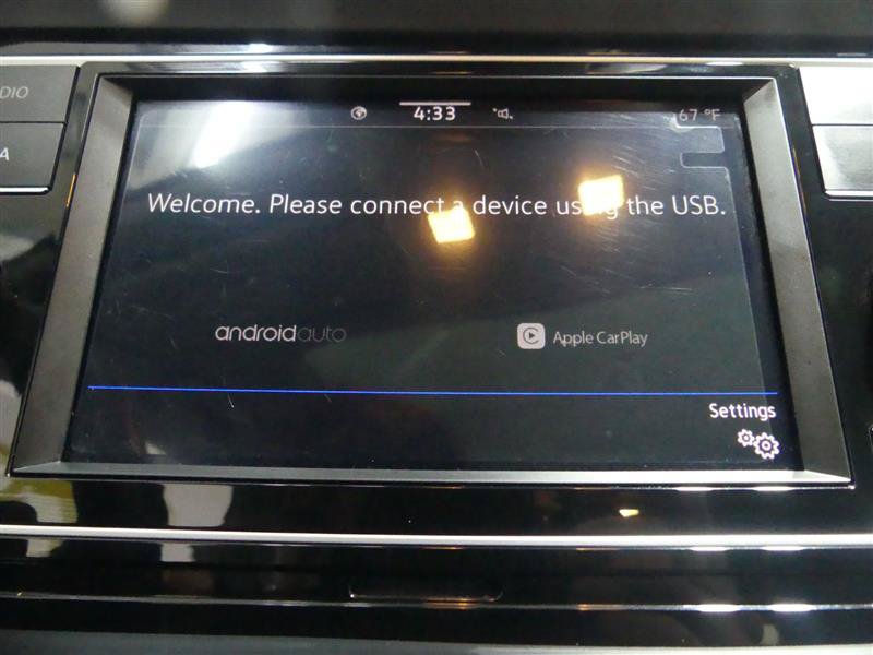 Used 2024 Volkswagen Jetta SE FWD image 43