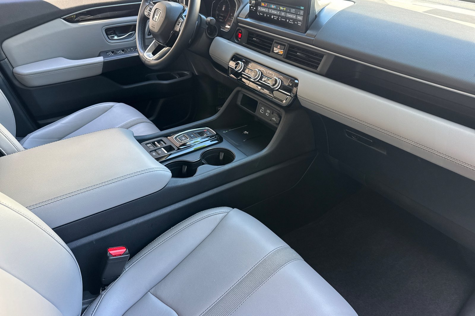 Used 2024 Honda Pilot EX-L image 14