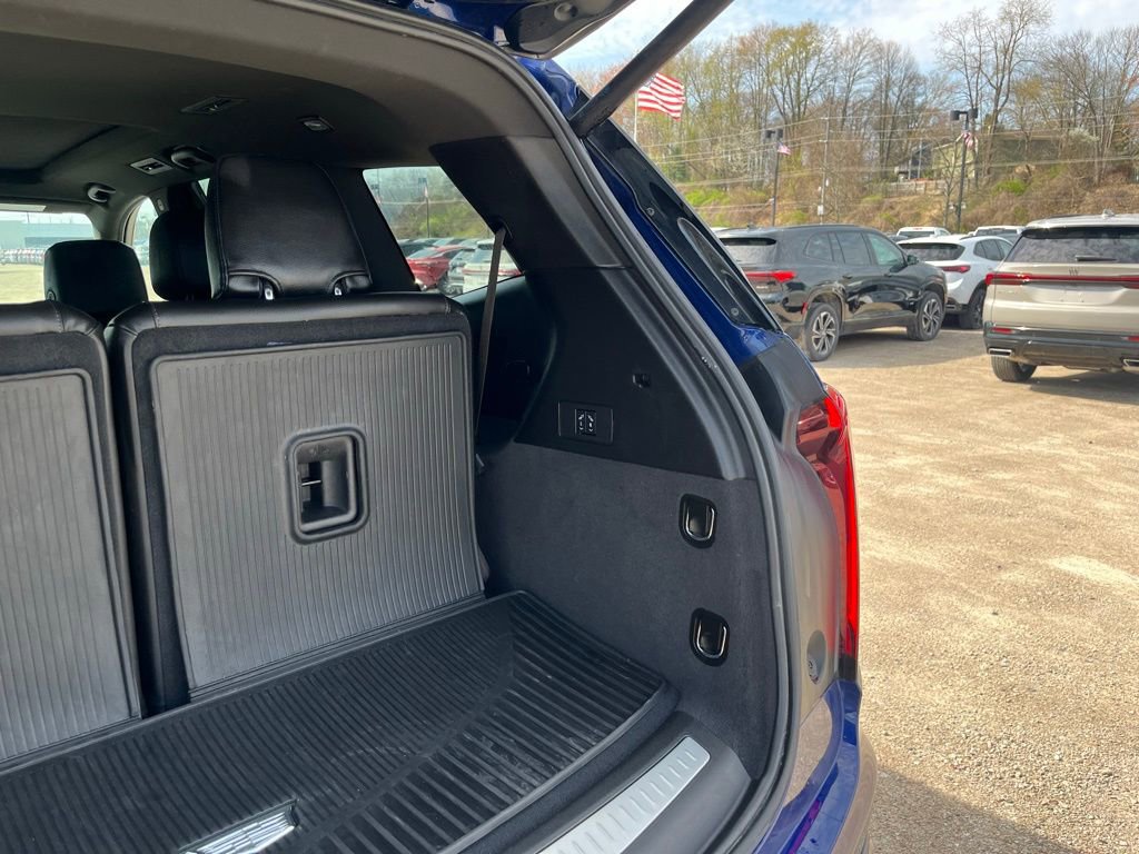 Used 2025 Cadillac XT6 Luxury AWD/4WD image 15