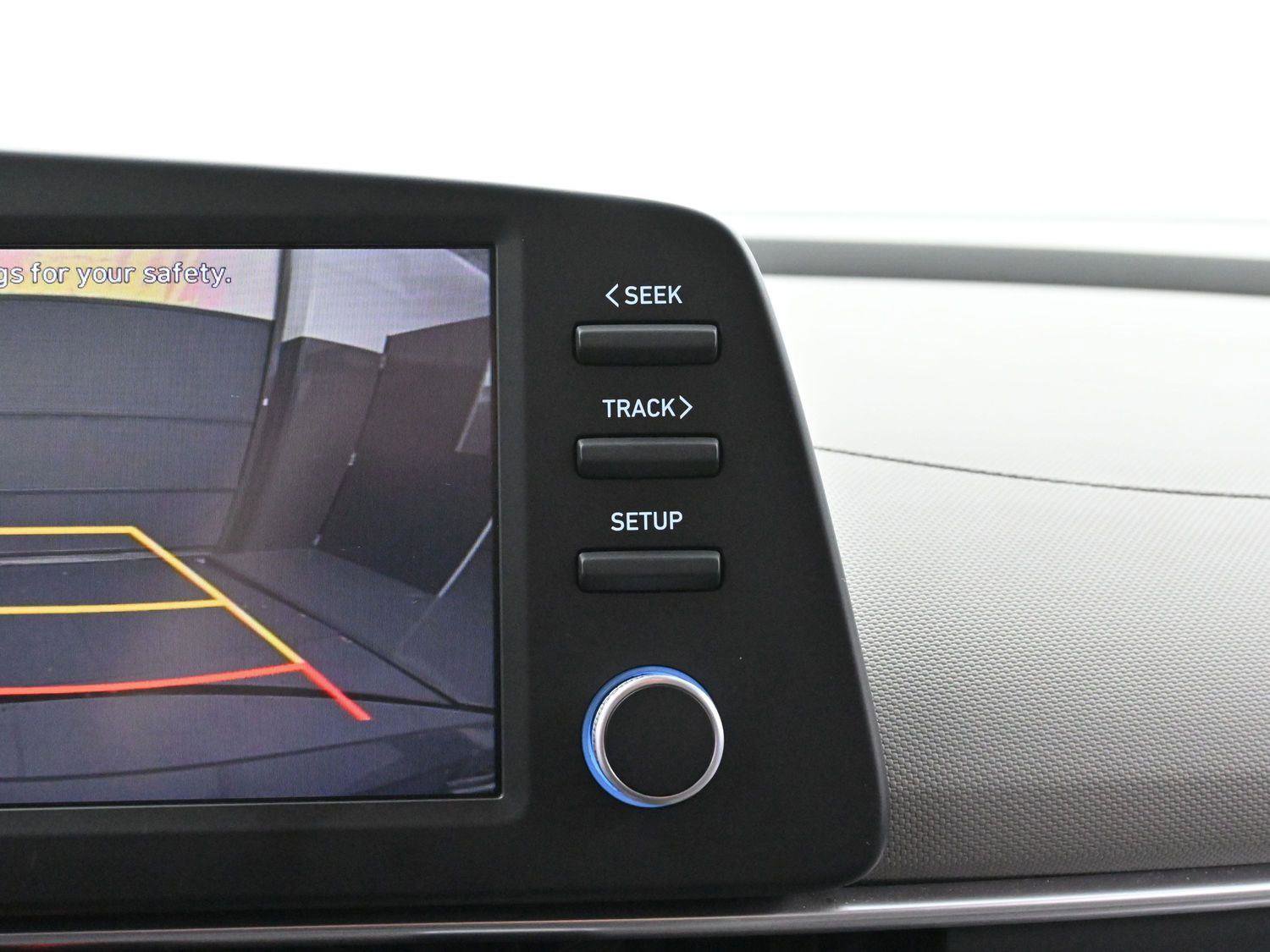 Used 2023 Hyundai Elantra SEL image 21