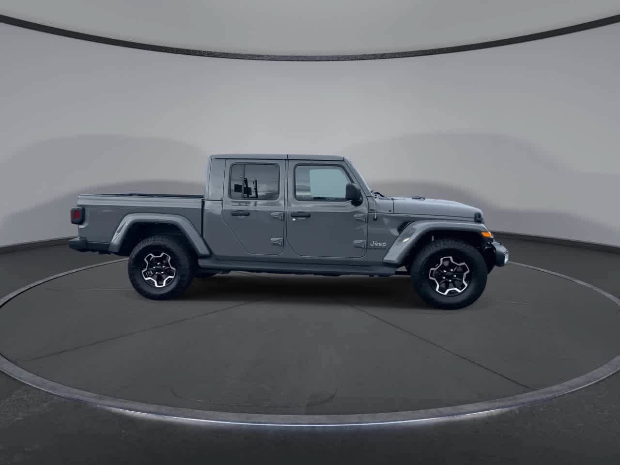 Used 2021 Jeep Gladiator Overland w/ Popular Equipment Package AWD/4WD image 2