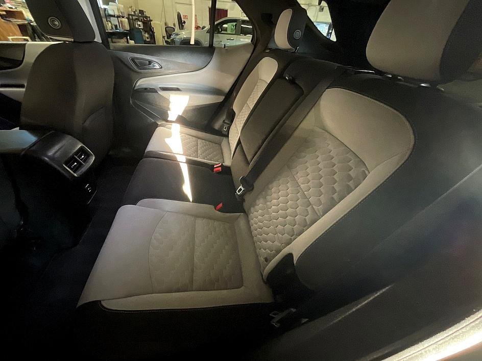 Used 2020 Chevrolet Equinox LS w/ LS Convenience Package image 26
