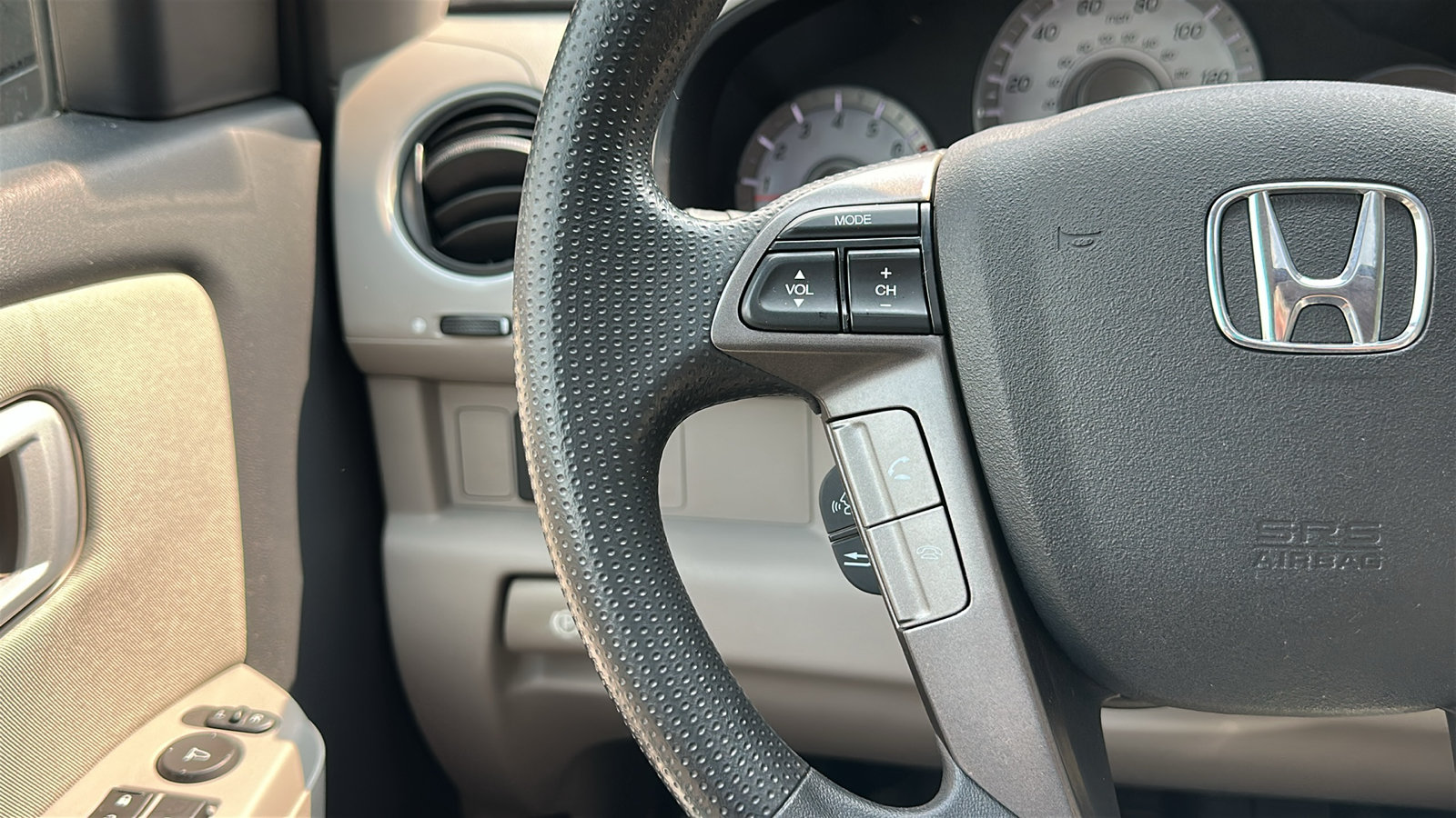 Used 2015 Honda Pilot SE image 17