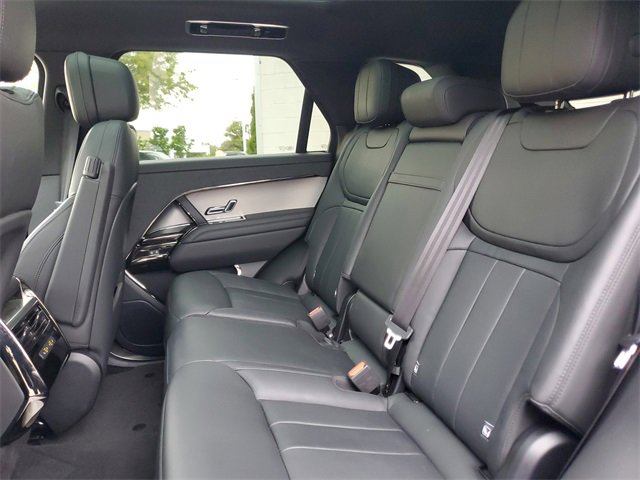 Certified 2025 Land Rover Range Rover Sport SE image 12