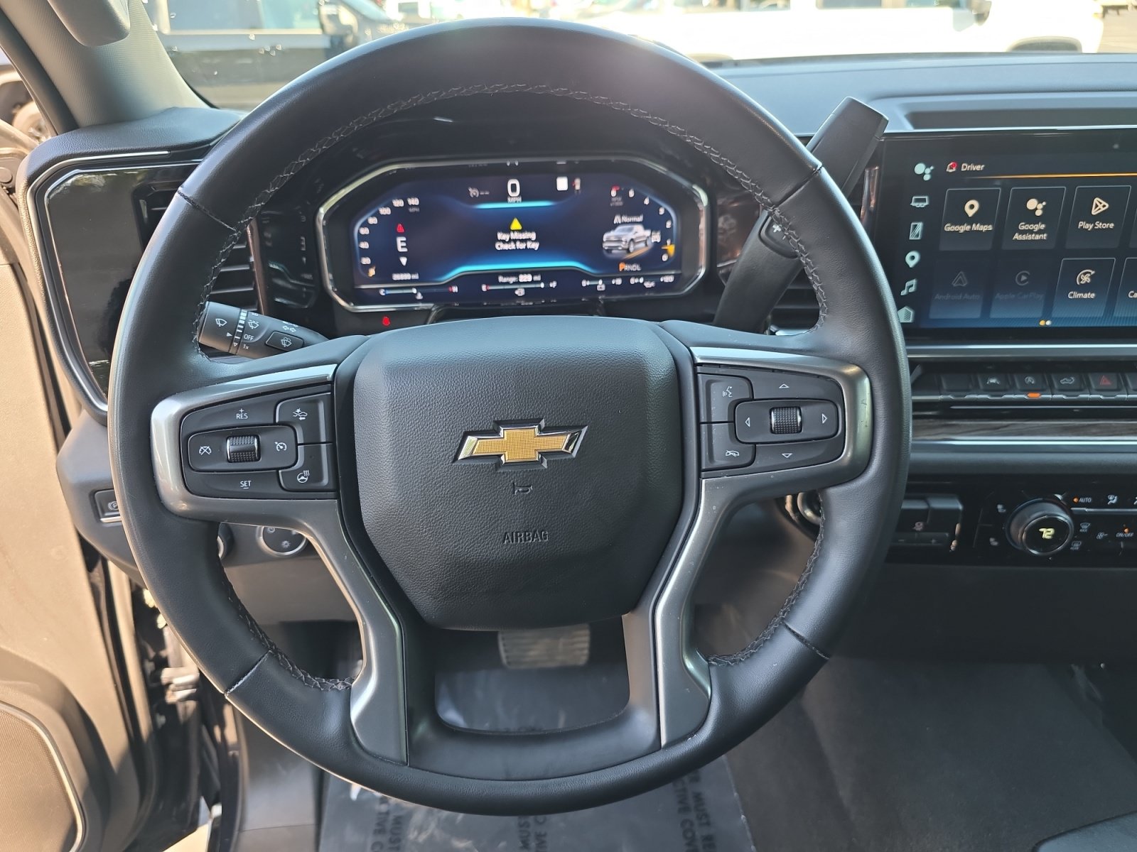 Used 2023 Chevrolet Silverado 1500 LT AWD/4WD image 13