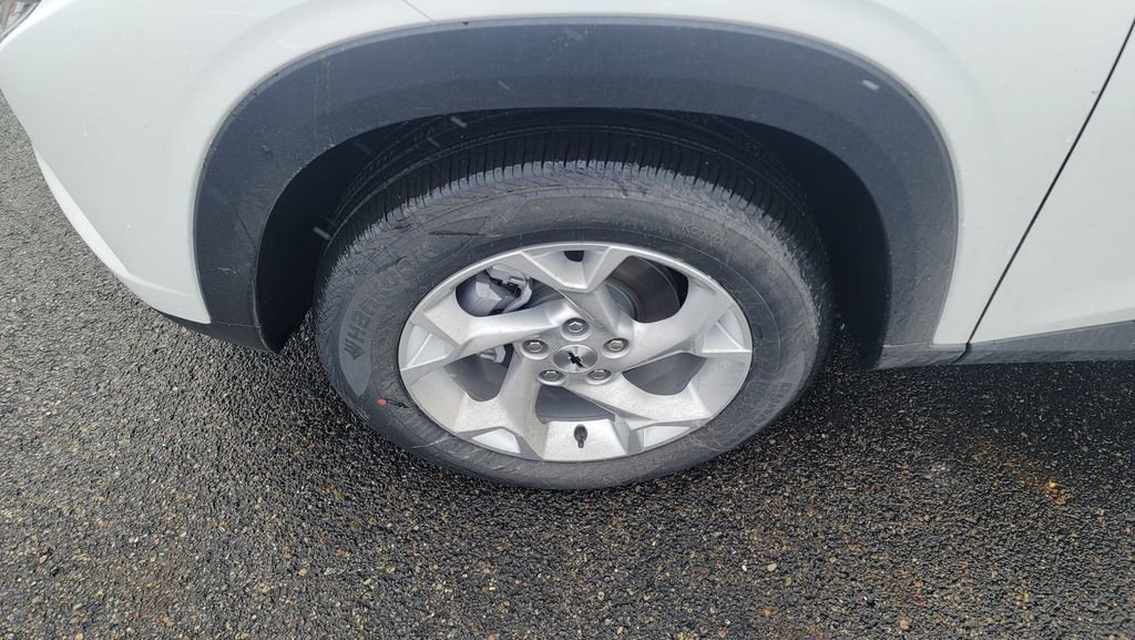 New 2026 Chevrolet Trax LS w/ LS Convenience Package image 6