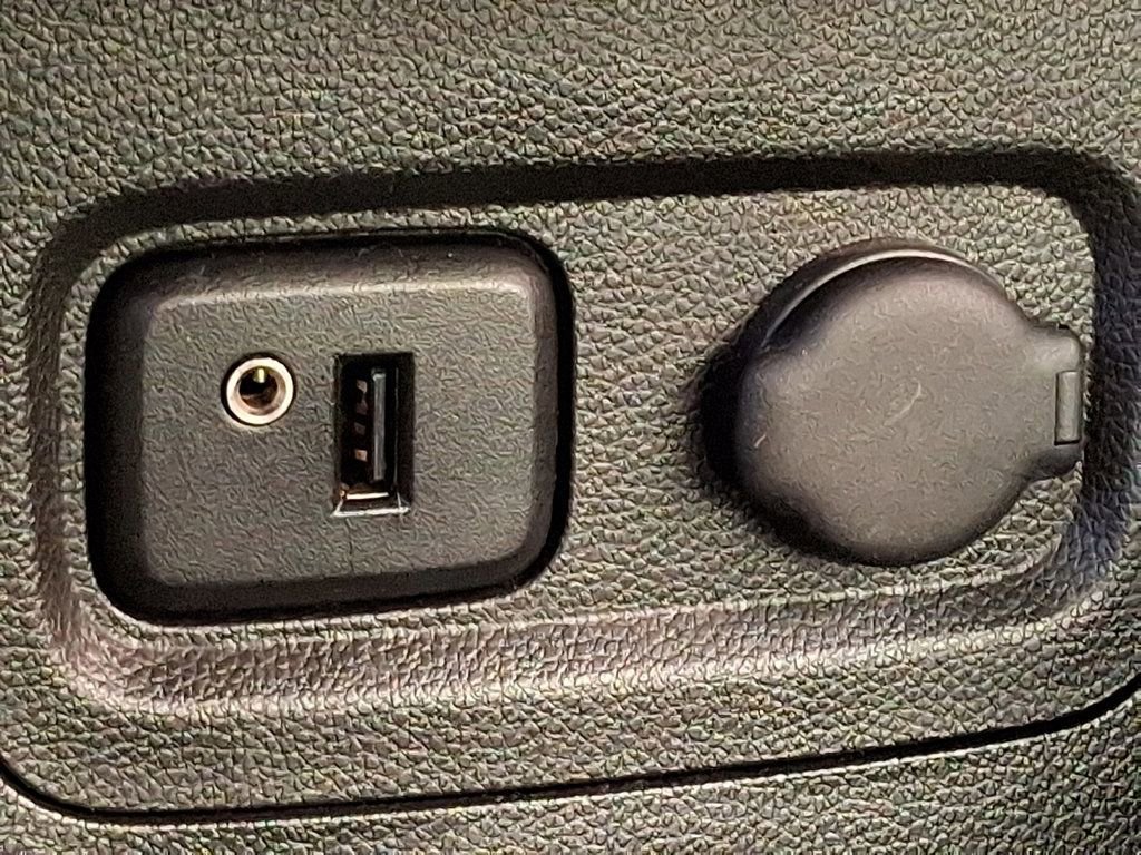 Used 2017 Chevrolet Spark ACTIV image 23