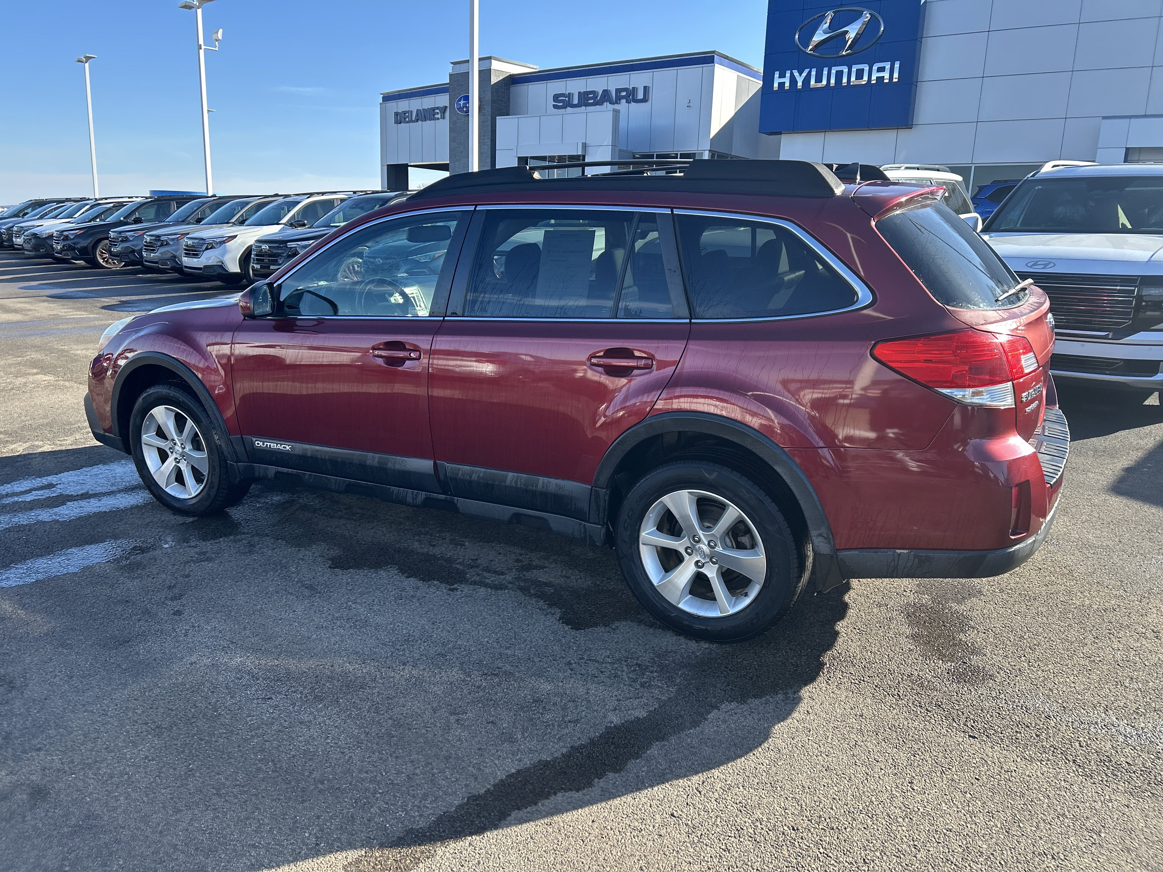 Used 2013 Subaru Outback 2.5i Limited w/ Moonroof Pkg image 13