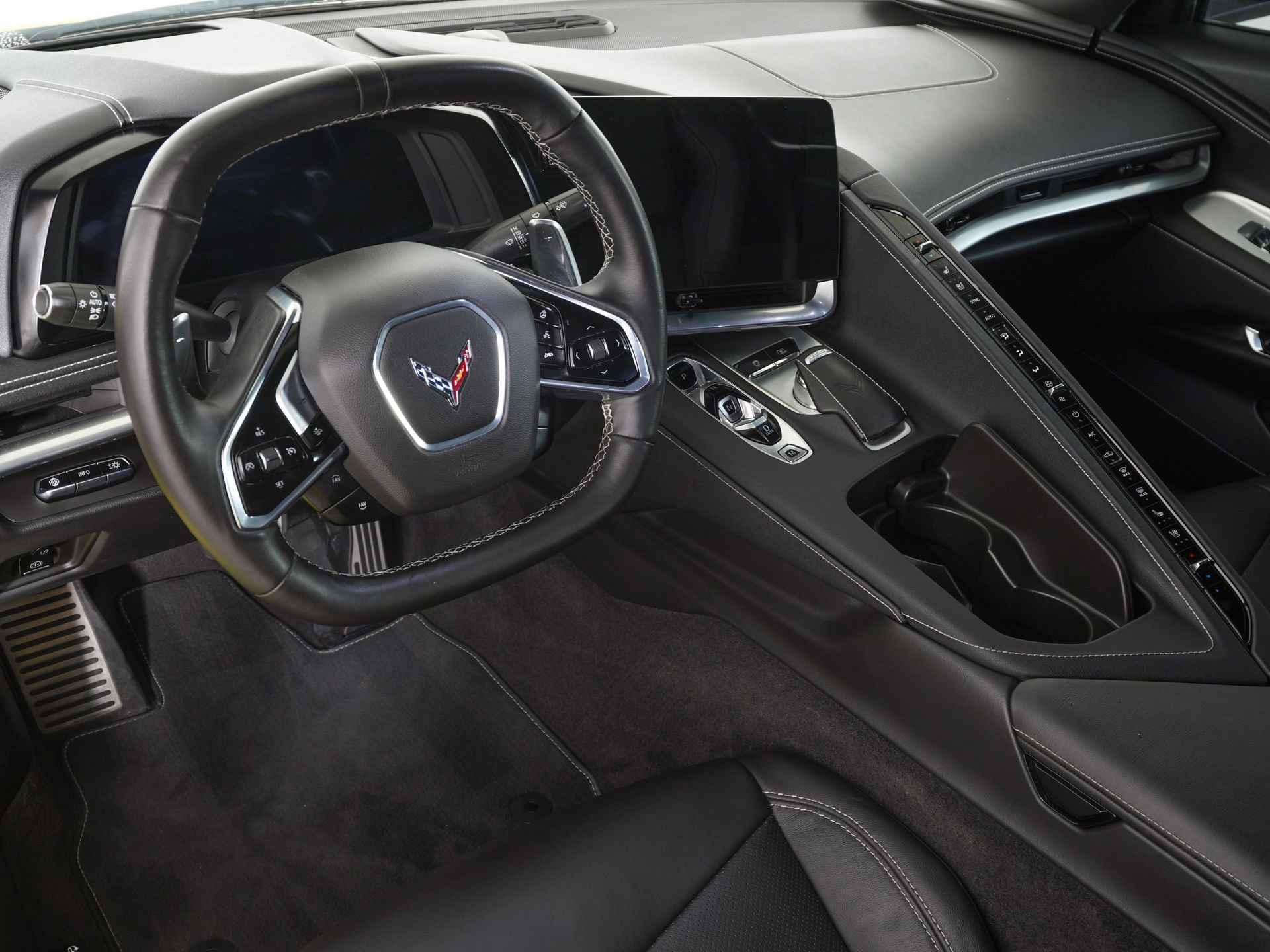 Used 2024 Chevrolet Corvette Stingray Preferred Cpe w/ Z51 Performance Package image 14