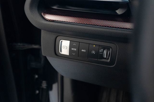 Used 2024 Chevrolet Traverse Z71 w/ Enhanced Driving Package image 25