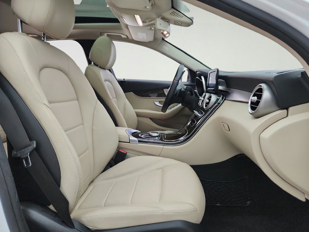 Used 2019 Mercedes-Benz C 300 4MATIC Sedan image 27