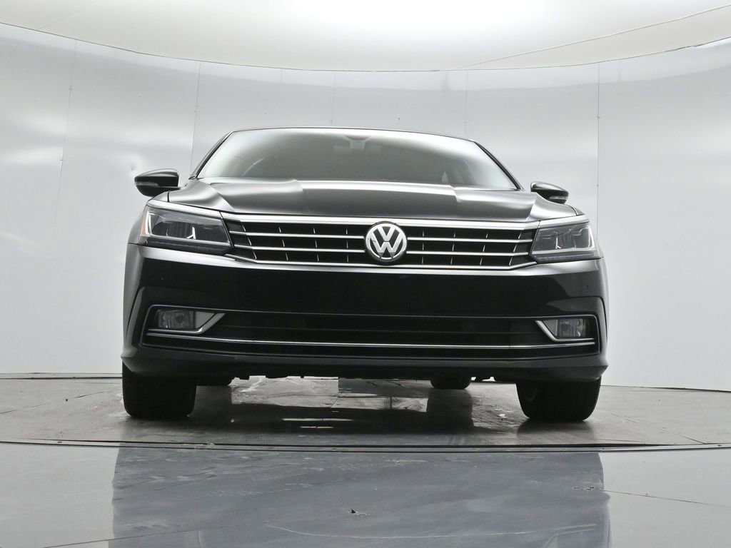 Used 2016 Volkswagen Passat 3.6 SEL Premium image 43