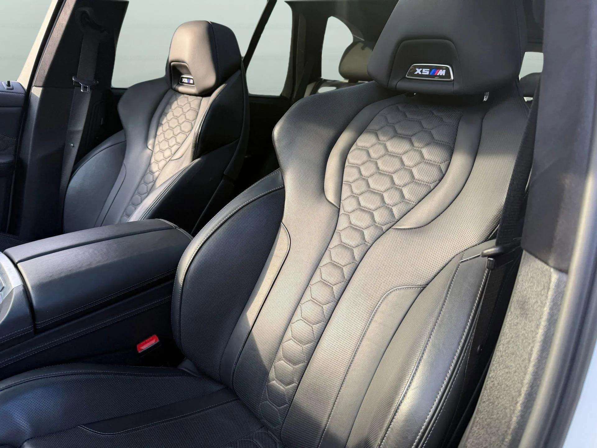 Used 2022 BMW X5 M w/ Executive Package image 37