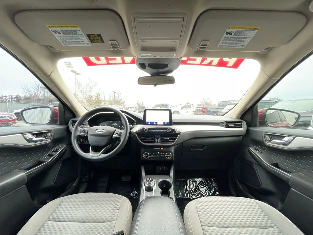 Used 2020 Ford Escape SE image 30